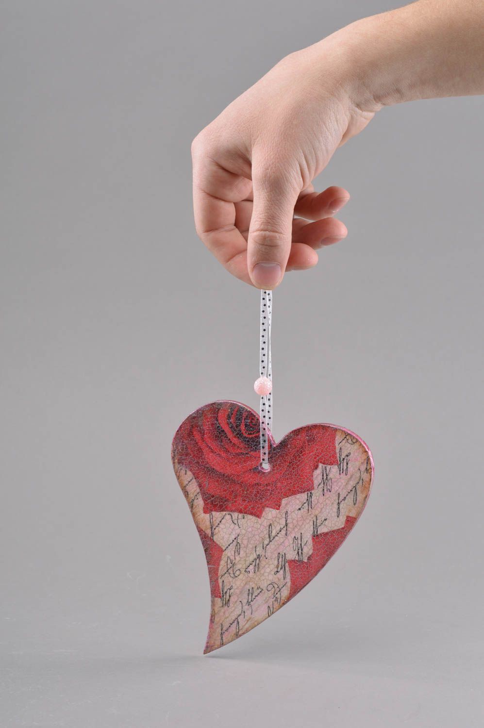 Interieur Anhänger Herz aus Furnierholz Decoupage Technik handmade mit Rosen foto 4