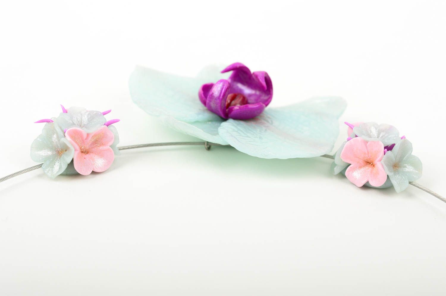 Collier fleur bleu clair Bijou fait main en pâte polymère Cadeau pour femme photo 5