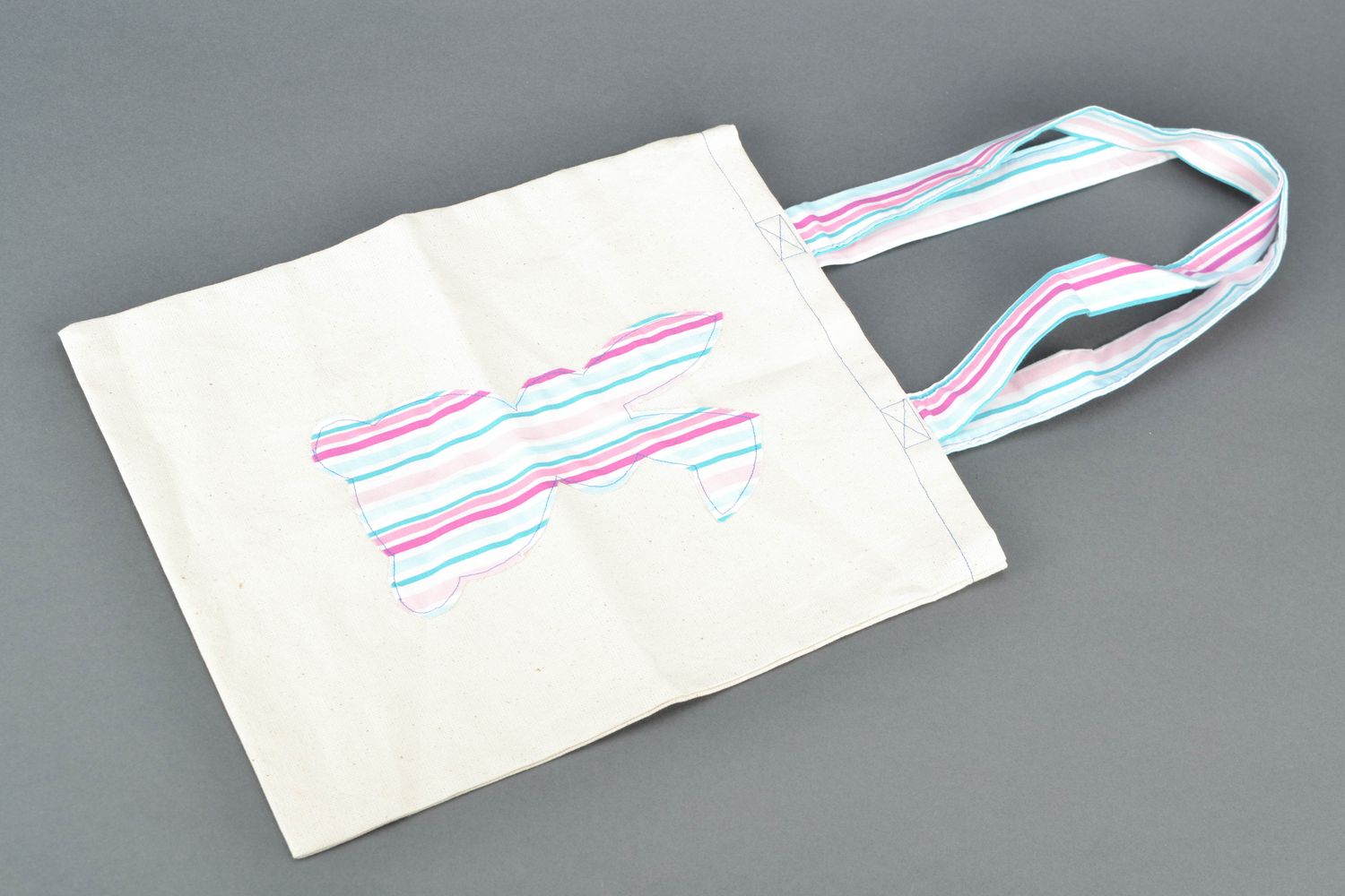 Женская сумка из ткани ручной работы белая с принтом фото 2
