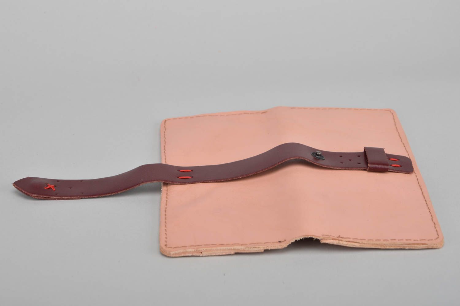 Portefeuille en vrai cuir rose bordeaux grand fait main accessoire pour femme photo 5