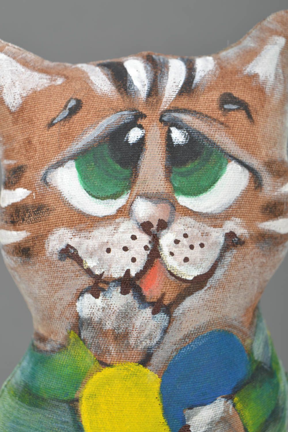 Toy cat painted with acrylics photo 5