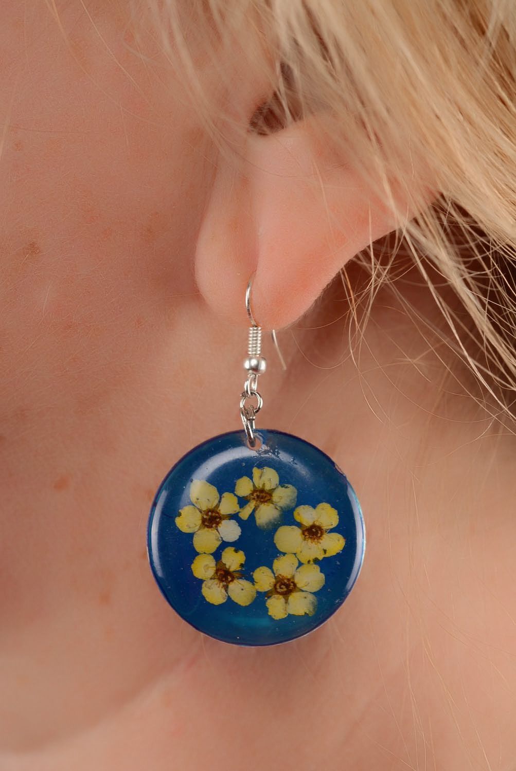 Round blue earrings photo 3