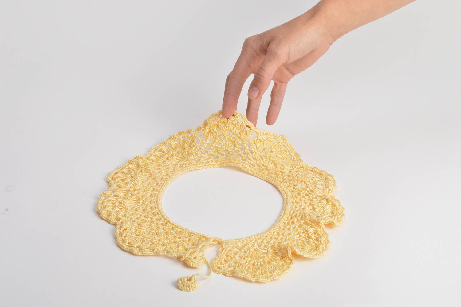 Col détachable tricoté en fils de coton accessoire fait main jaune claire photo 4