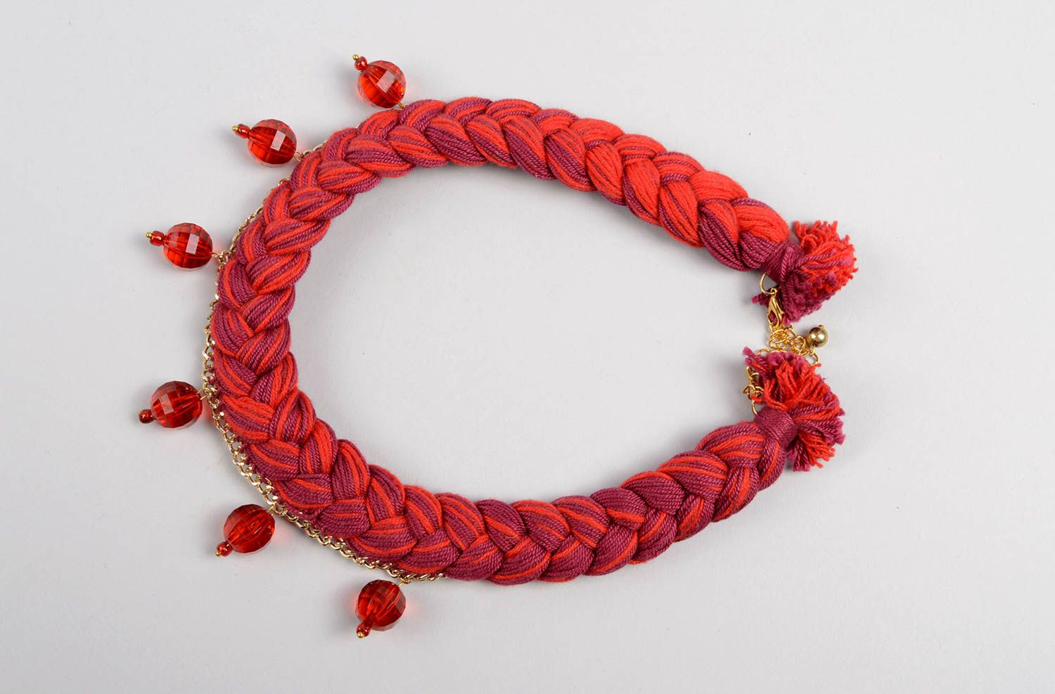 Stoff Halskette handgemachter Schmuck Modeschmuck Collier in Rot und Bordeauxrot foto 4