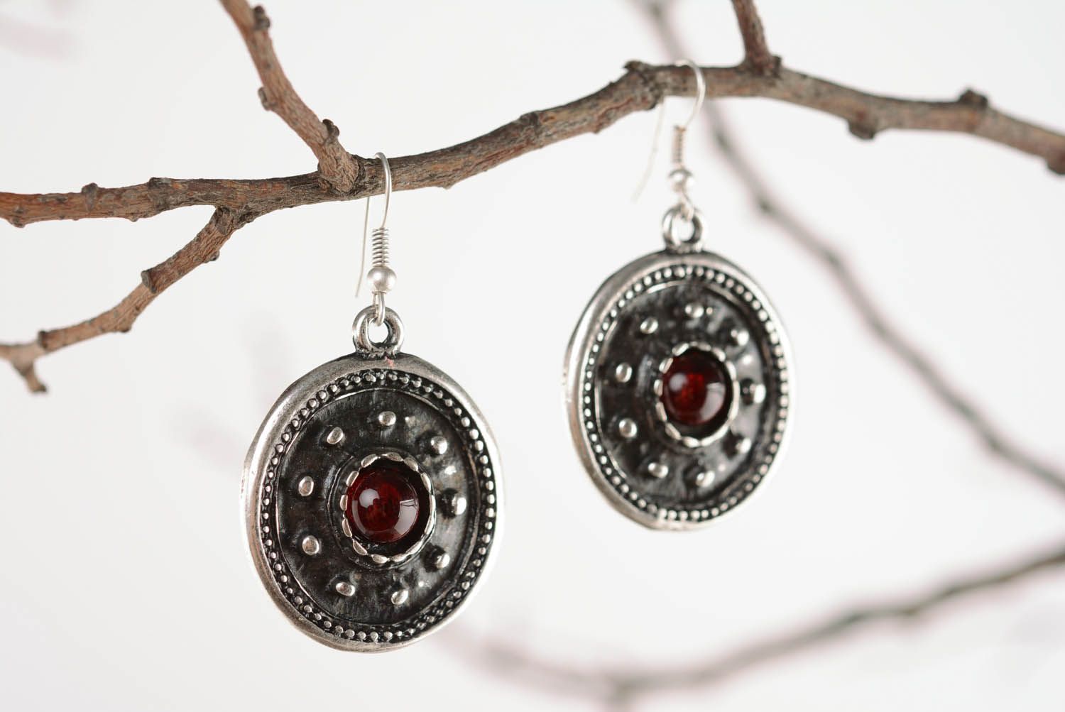 Metal earrings Polovtsian red photo 1