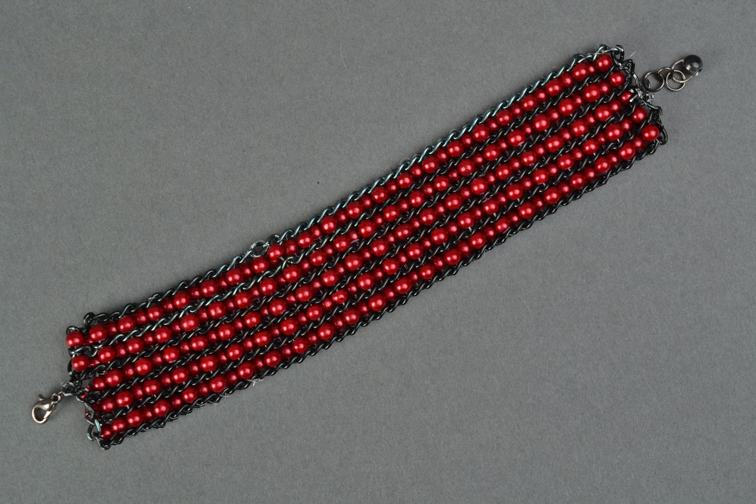 Bracelet en perles fantaisie rouge Obier fait main photo 1