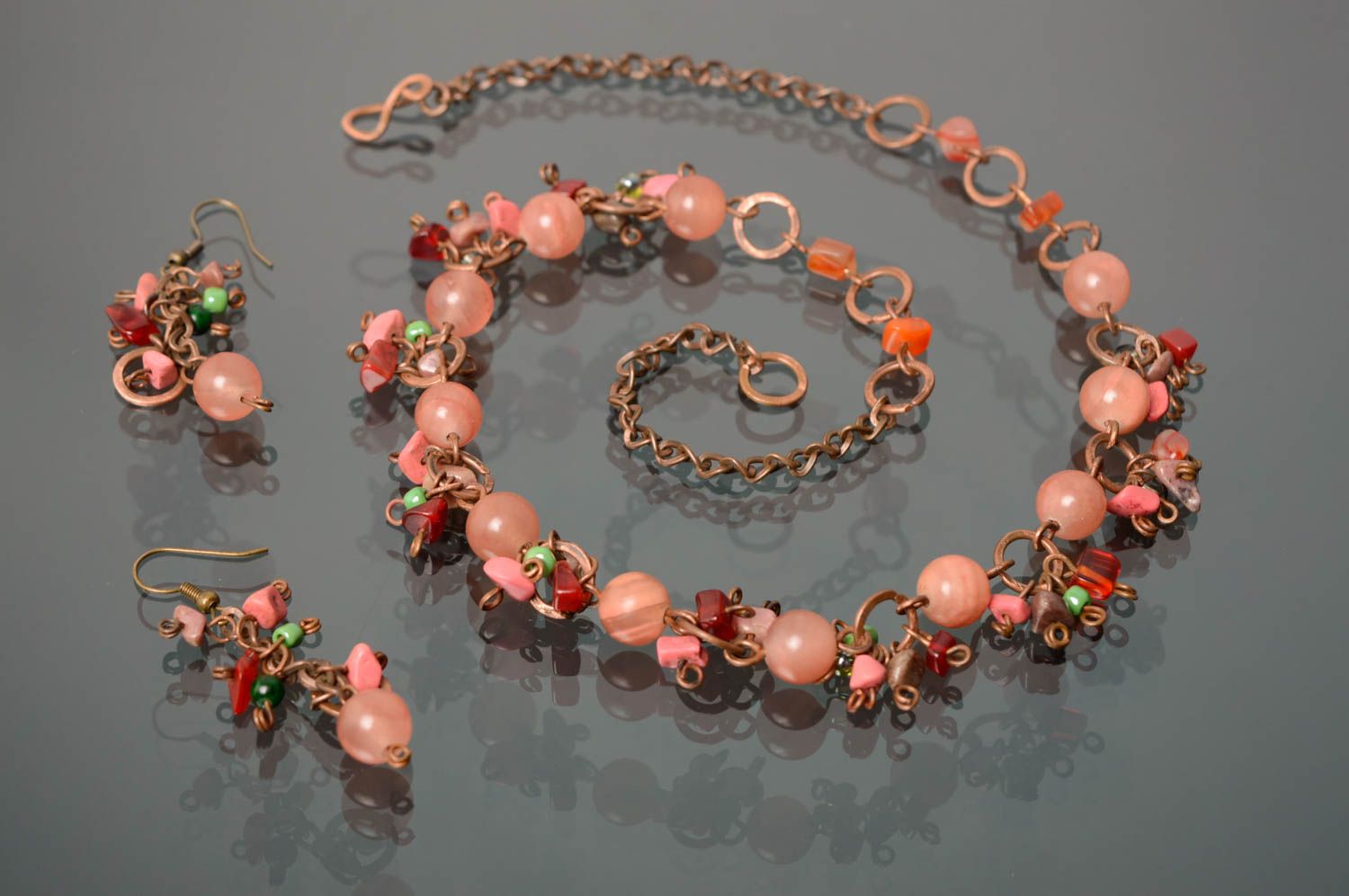 Copper jewelry set with natural stone made using wire wrap technique photo 1