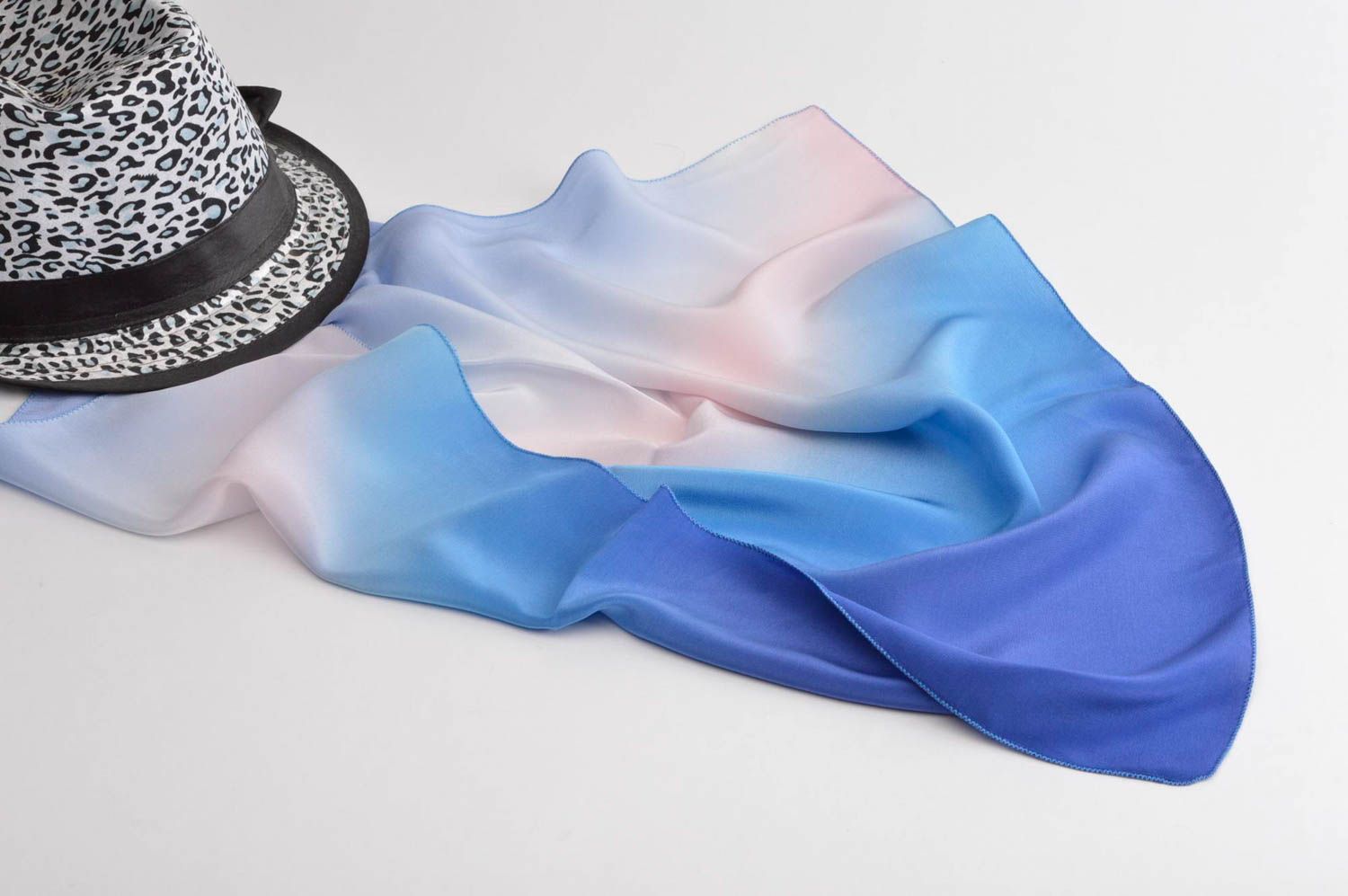 Нарядный платок ручной работы женский аксессуар необычный платок из шелка фото 1