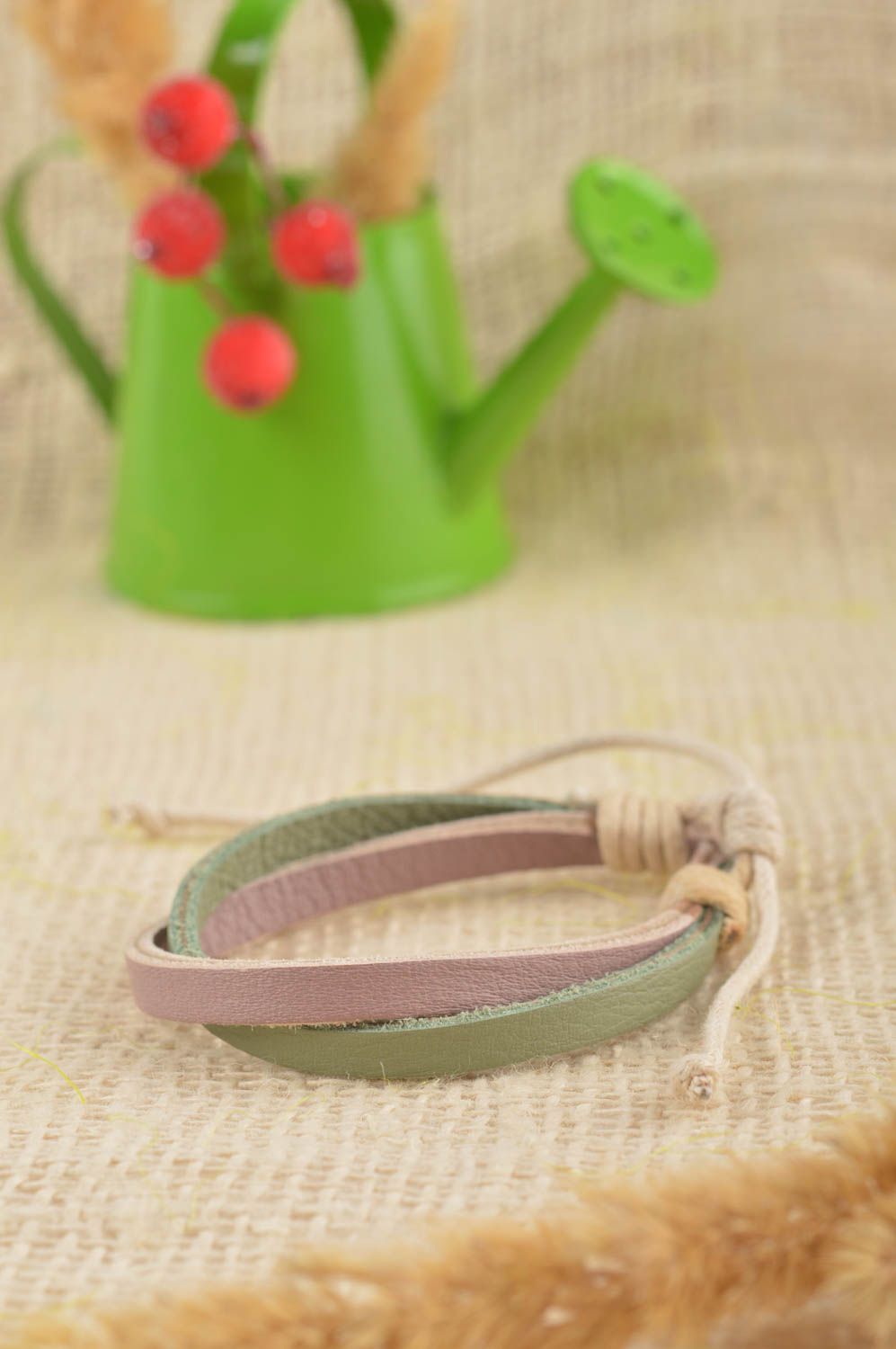 Stylish handmade leather wrist bracelet fashion accessories leather goods photo 1