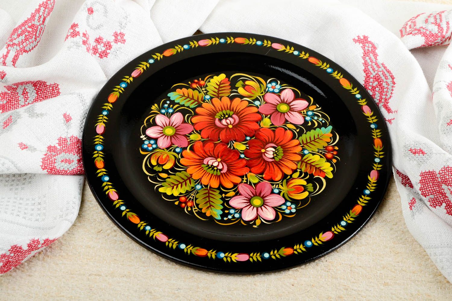 Подарочная тарелка ручной работы деревянная посуда с росписью декор для дома фото 1