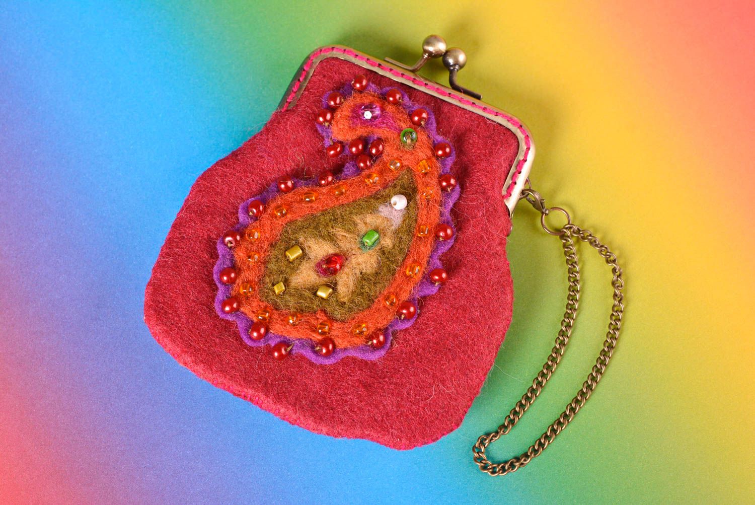 Porte-monnaie en laine fait main Accessoire femme rouge chaîne Cadeau original photo 1