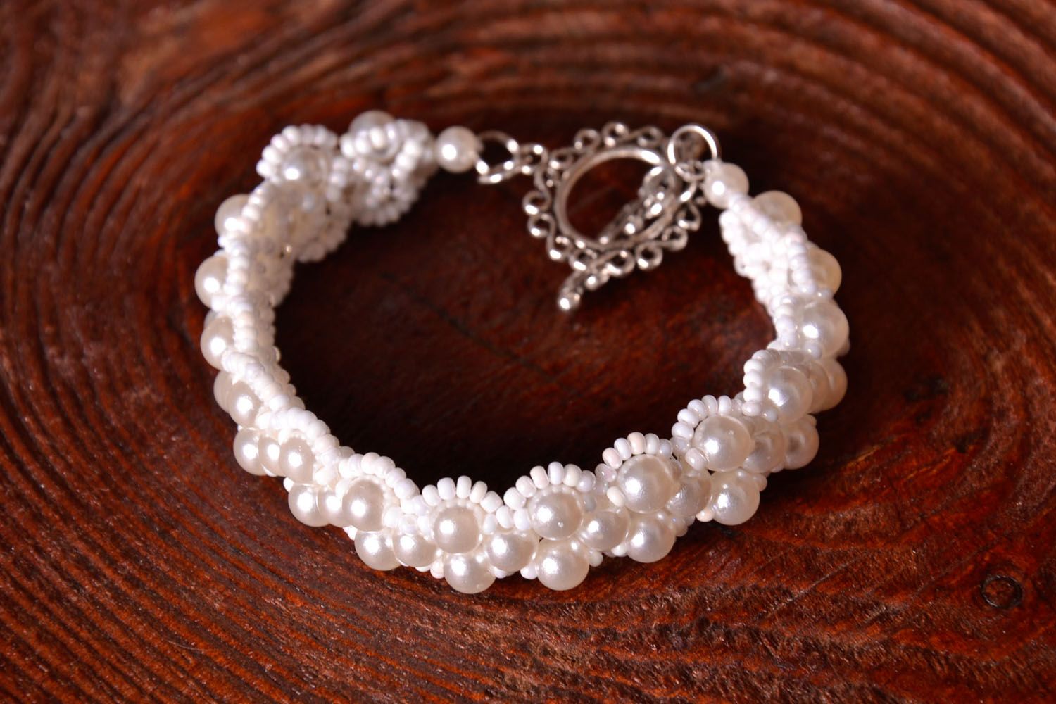 Bracelet de perles de rocaille et perles d'imitation photo 1