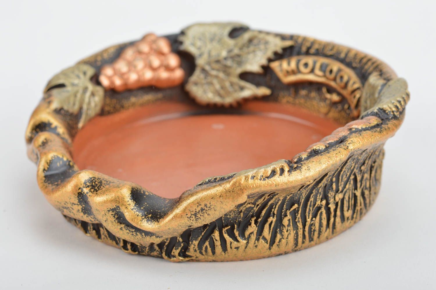 Ceramic unusual round beautiful handmade ashtray White grapes on bunch photo 2