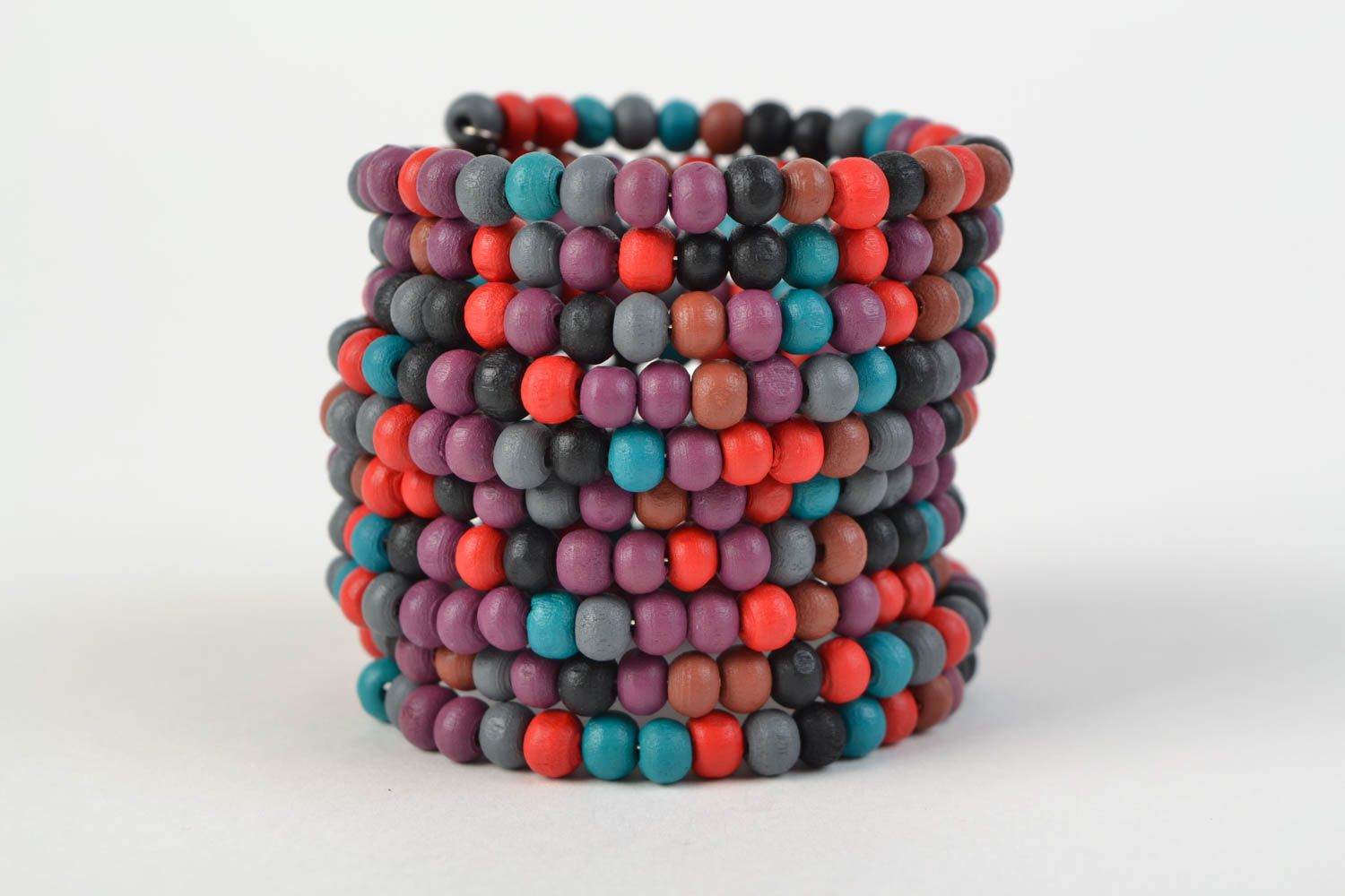 Bracelet de perles en bois large spiral multicolore foncé original fait main  photo 1
