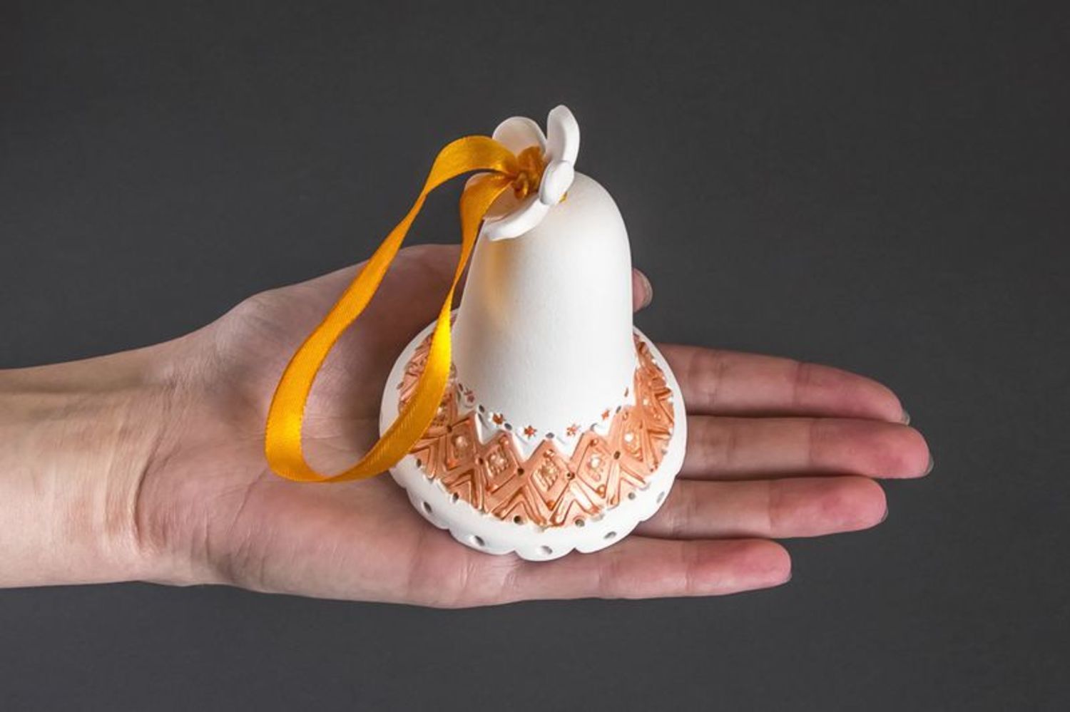 Campanello d'autore in ceramica fatto a mano campanella tenera bianca
 foto 2