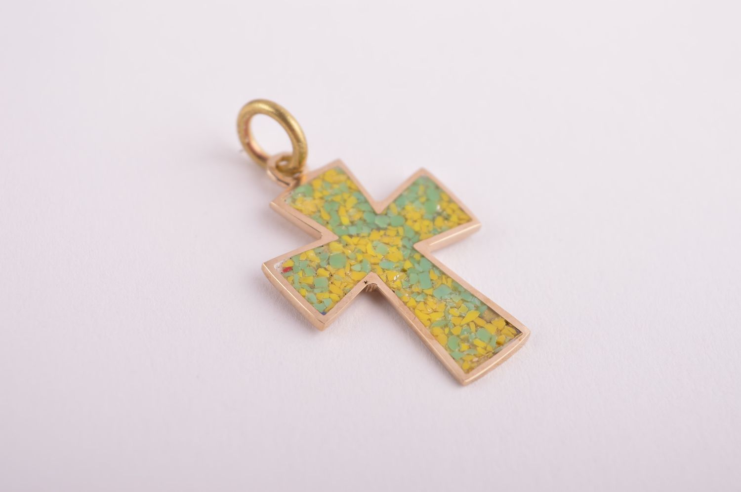 Крестик с камнями handmade подвеска на шею украшение из латуни салатовый крест фото 4