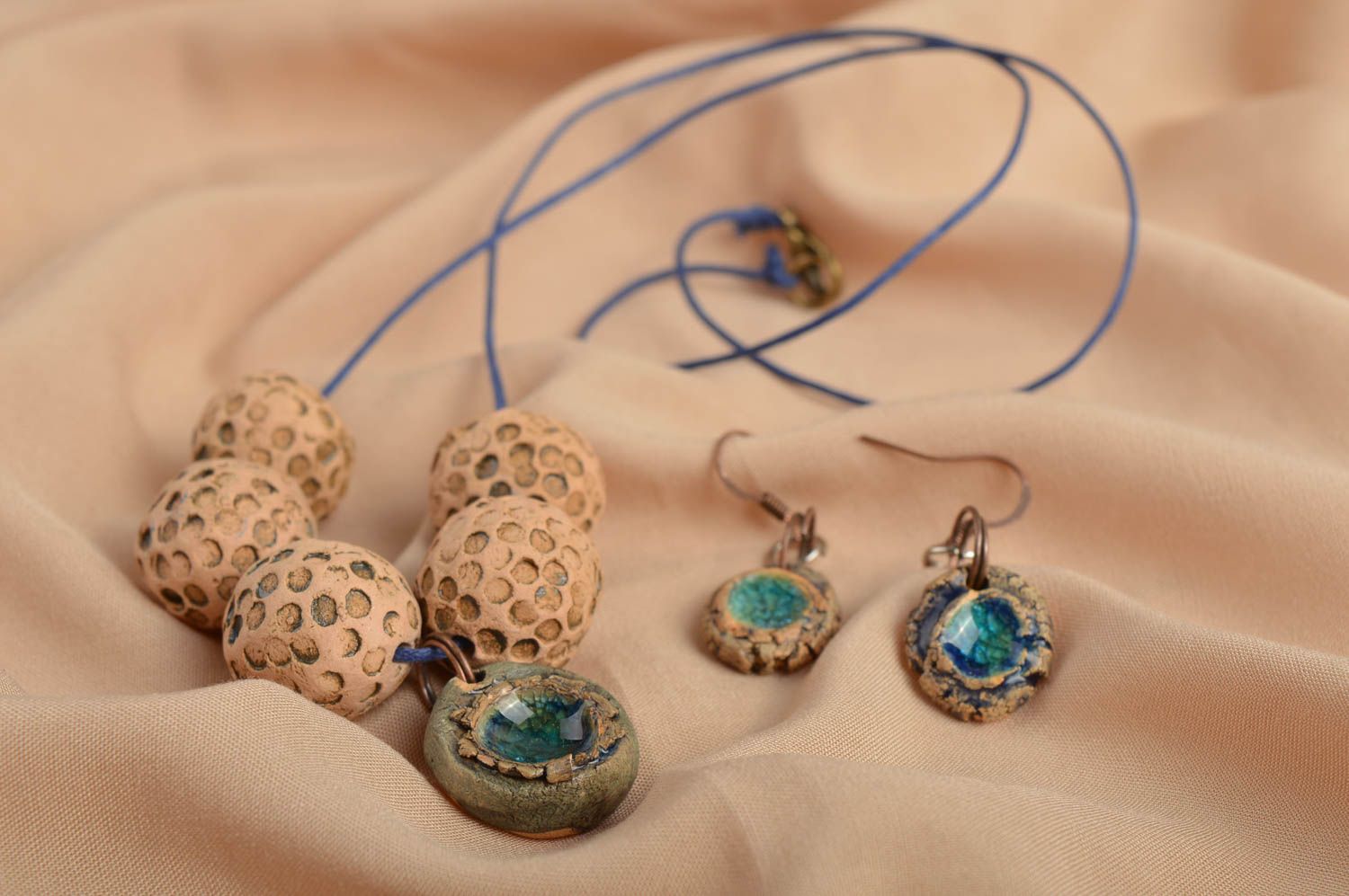 Handmade designer earrings stylish female pendant elegant jewelry set photo 1