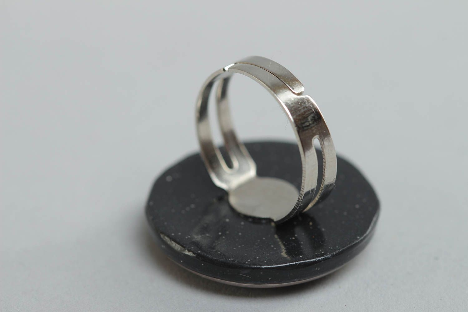 Stylish handmade round glass glaze ring with raccoon image photo 4