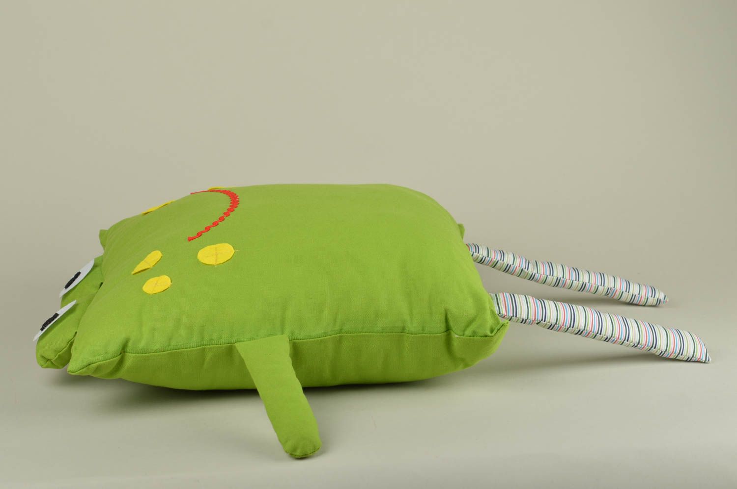 Игрушка-подушка хэнд мэйд детская игрушка диванная подушка зеленая лягушка фото 3