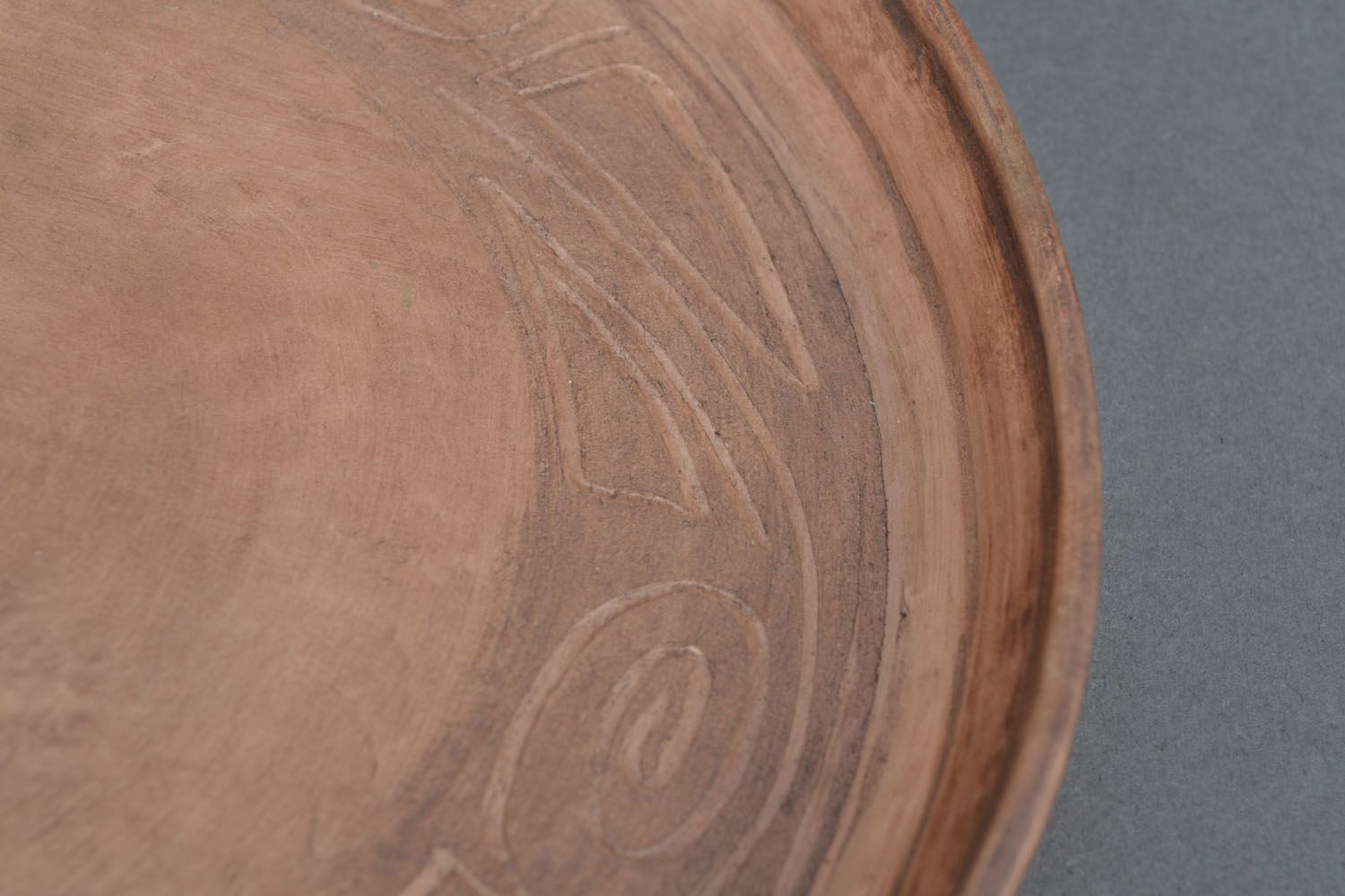 Vassoio fatto a mano in ceramica piatto d'autore prodotti in argilla
 foto 4