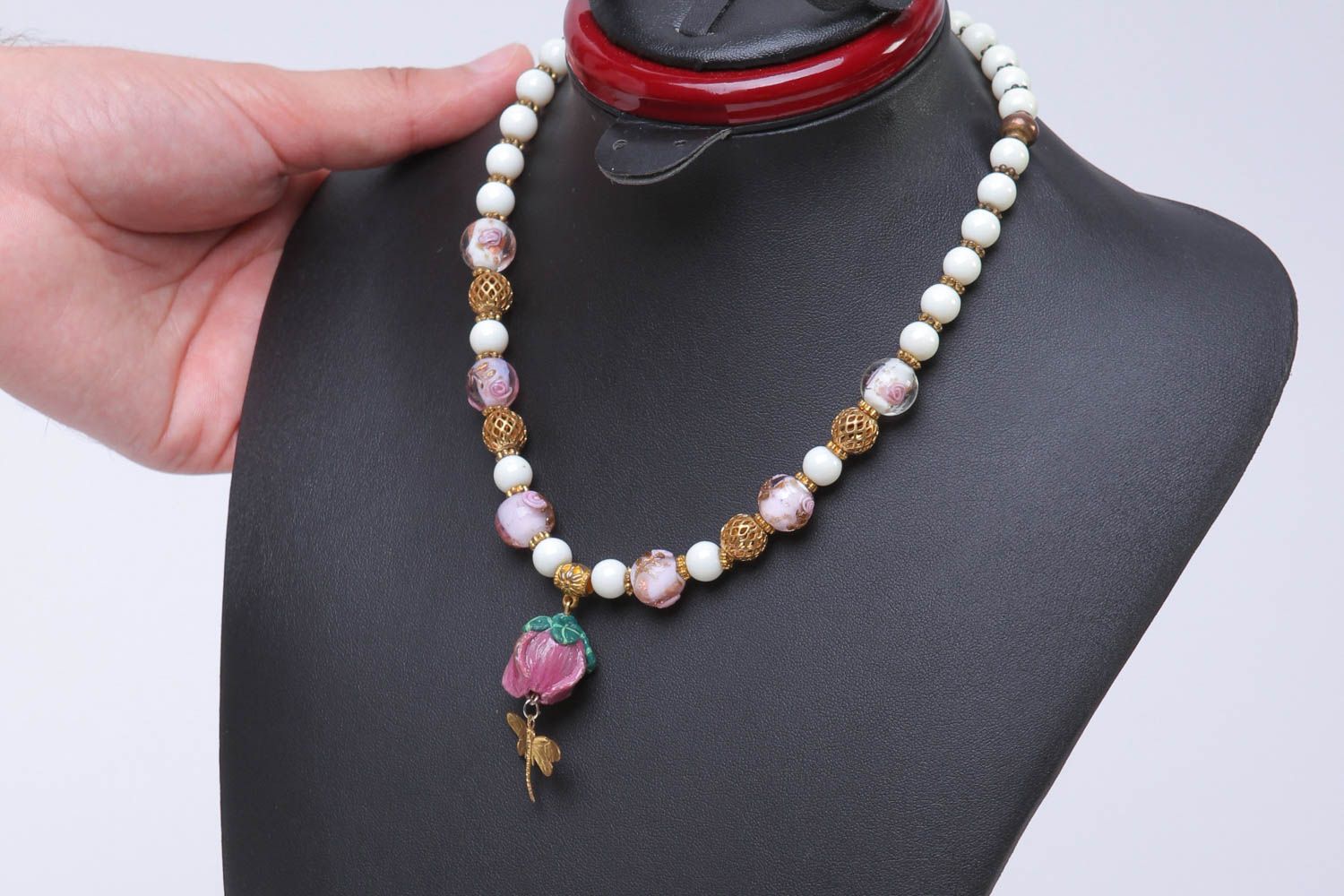 Collier verre Bijou fait main perles pendentif rose Accessoire femme design photo 4