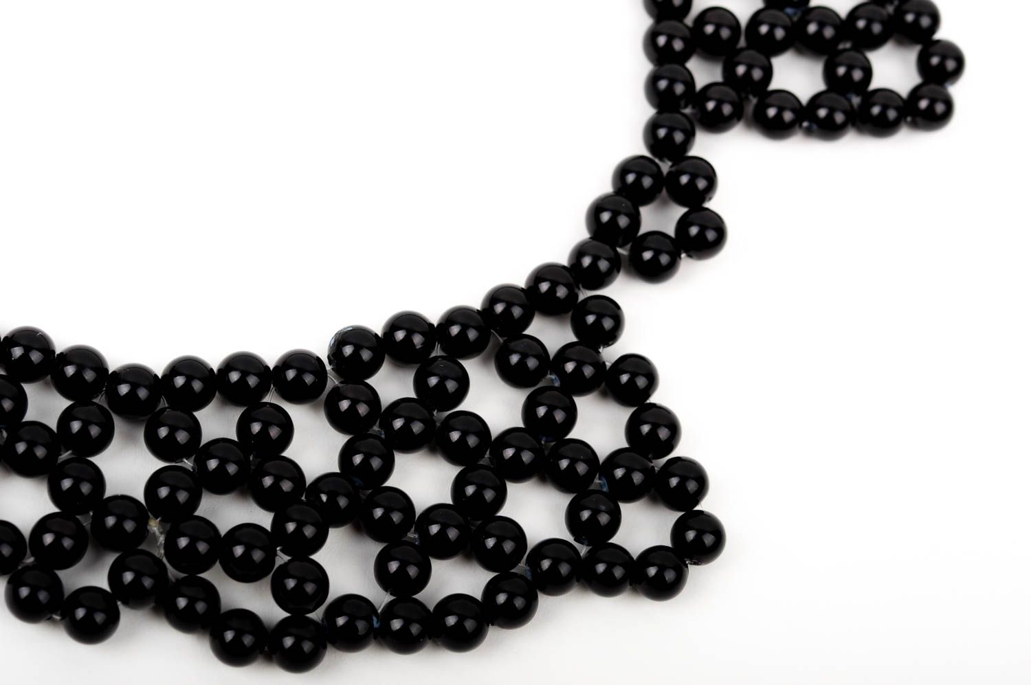 Faux col Accessoire femme fait main noir en perles plastiques Cadeau original photo 5