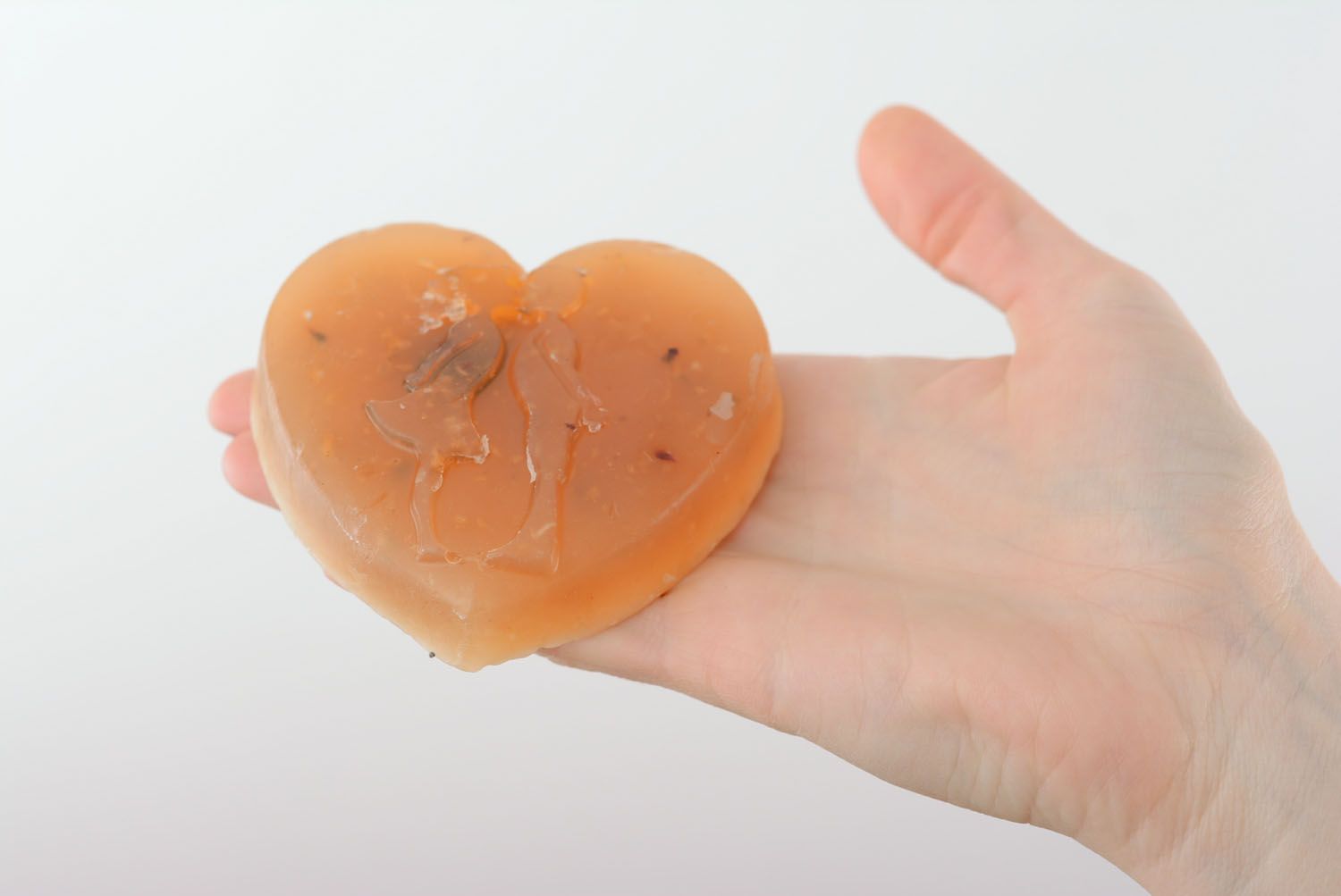 Savon naturel à poire fait main en forme de coeur de design cadeau original photo 5