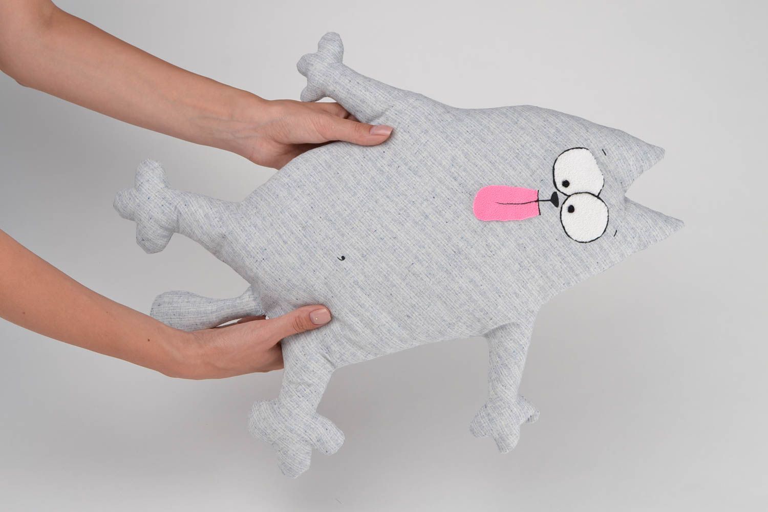 Coussin chat gris fait main Déco maison en tissus design Cadeau original photo 2