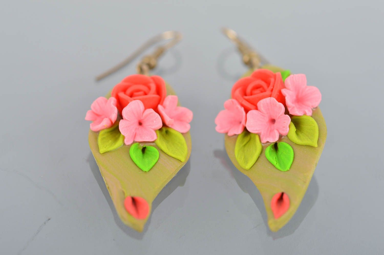 Polymer clay handmade designer earrings with flowers stylish summer accessory photo 5