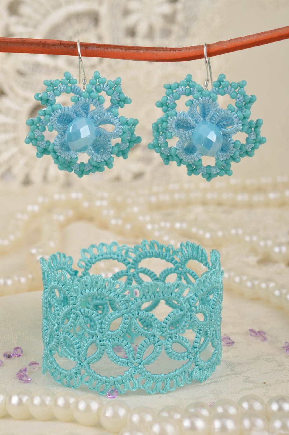 Handmade blue lace tatted jewelry set 2 items wrist bracelet and dangle earrings photo 1