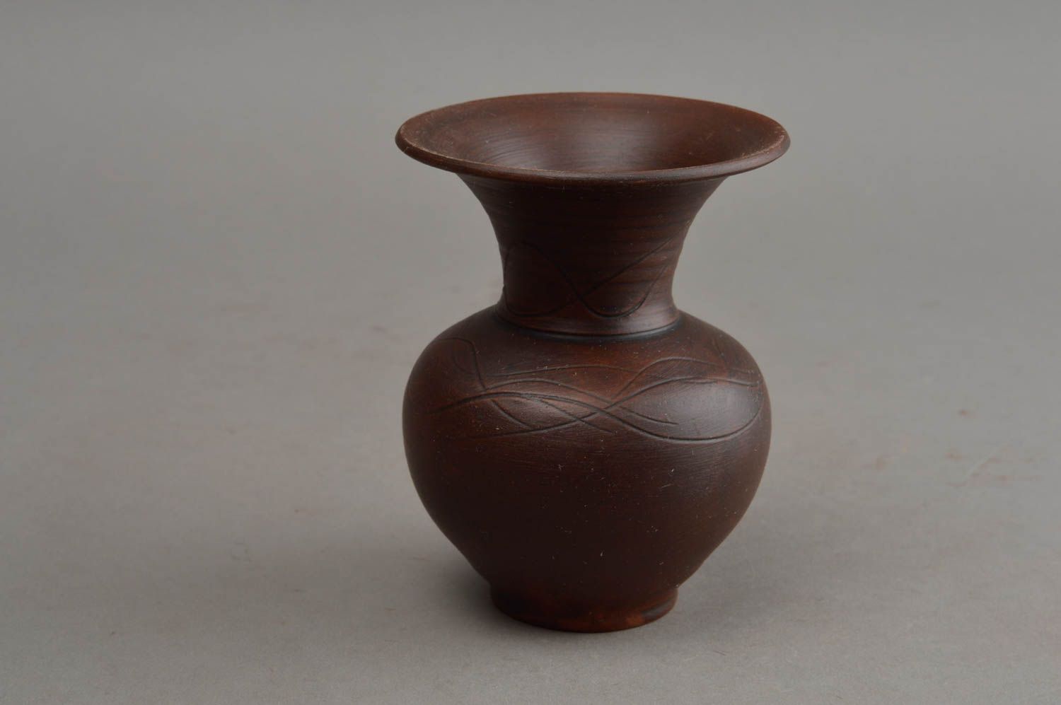 Handgefertigte künstlerische schöne dekorative Vase aus Ton breit Ethno Öko foto 7