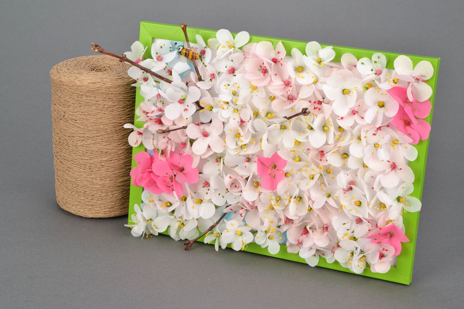 Панно с искусственными цветами Весна фото 1