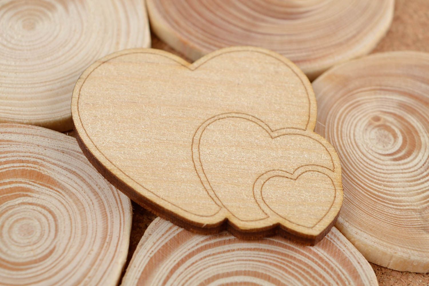 Stylish wooden heart designer unusual blank for painting lovely accessories photo 1