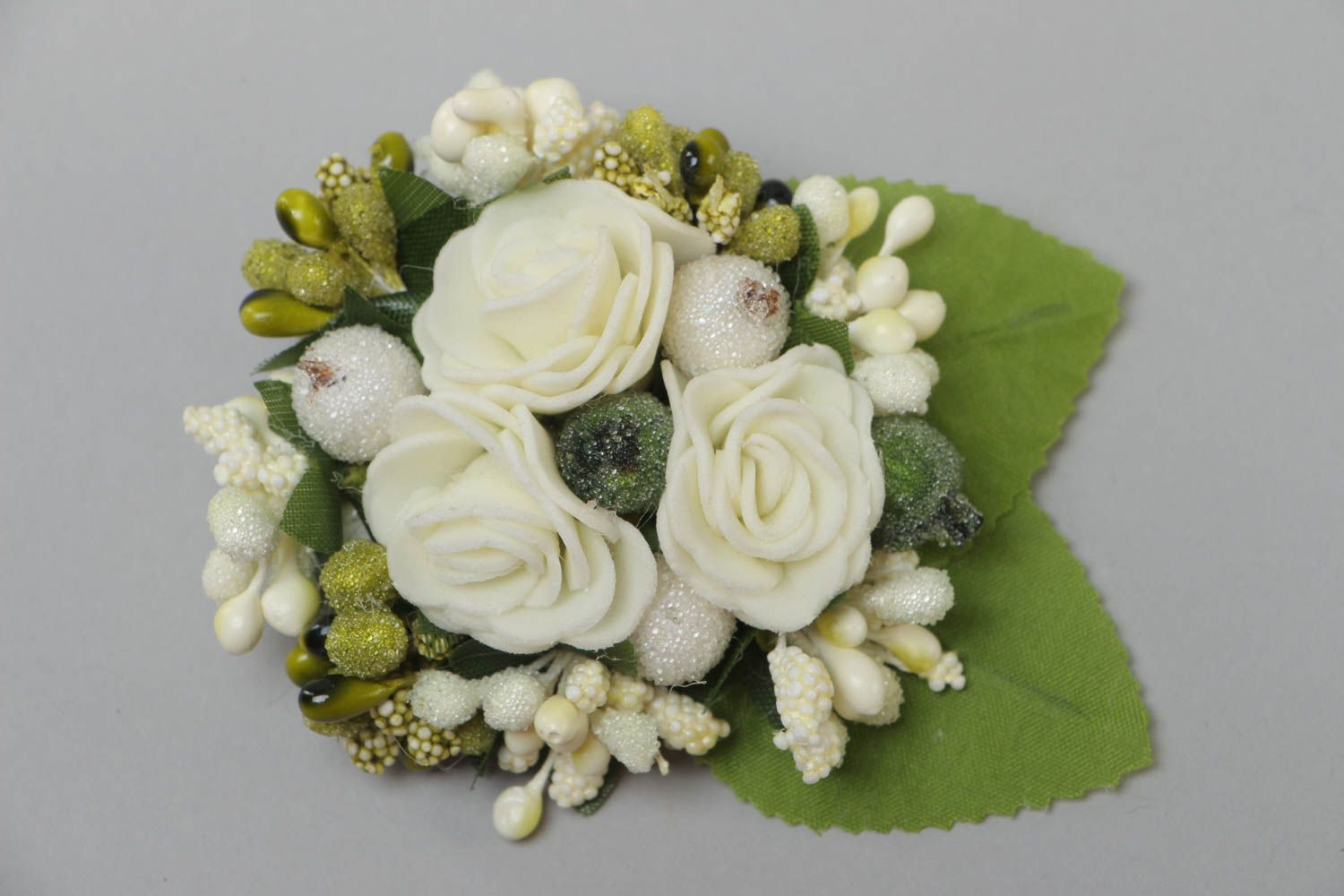 Fancy handmade beautiful brooch-hairpin made of artificial flowers White Roses photo 2