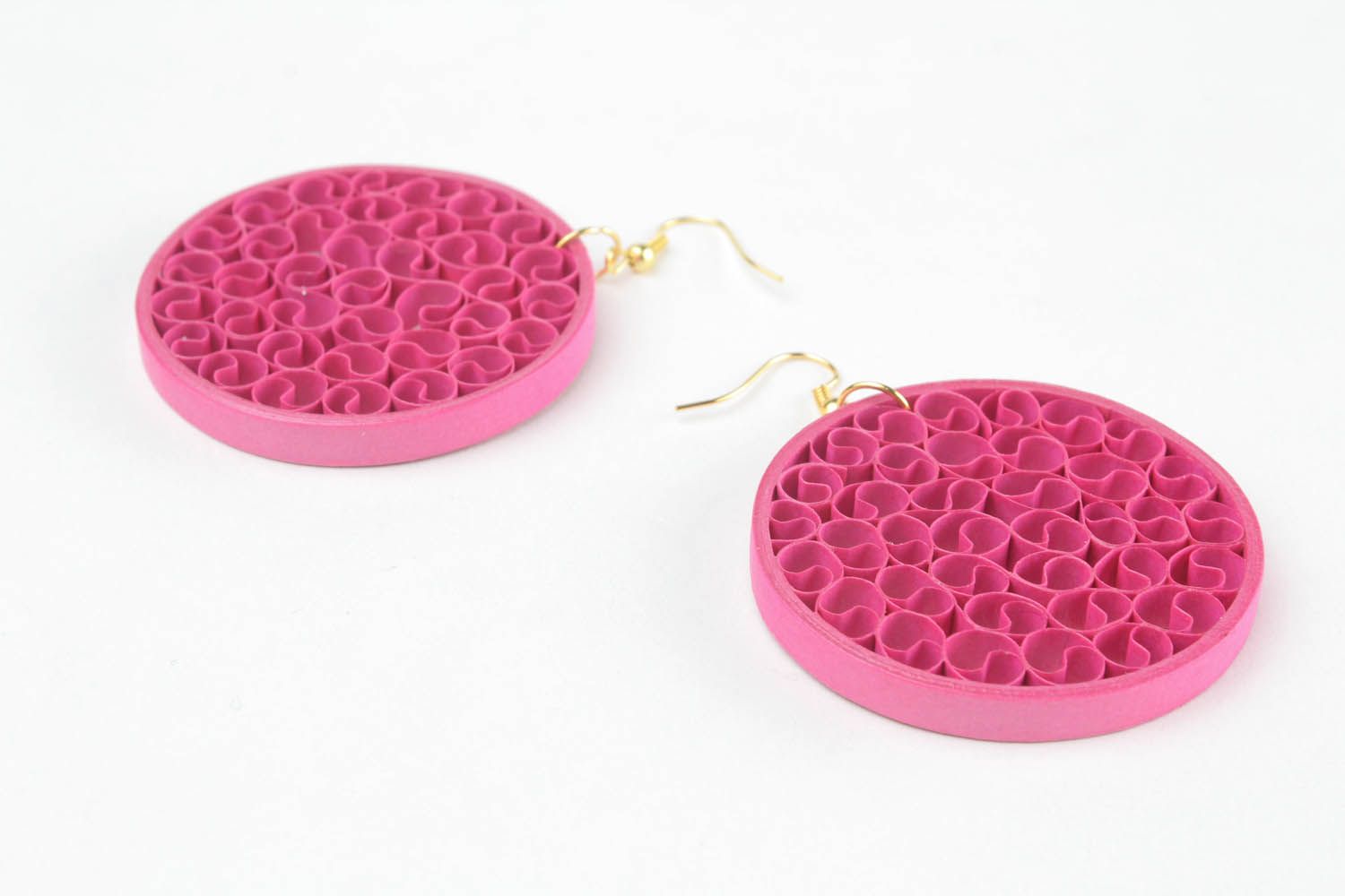 Round bright pink paper earrings photo 4