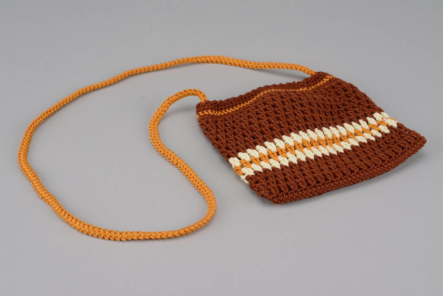 Brown crocheted purse photo 3