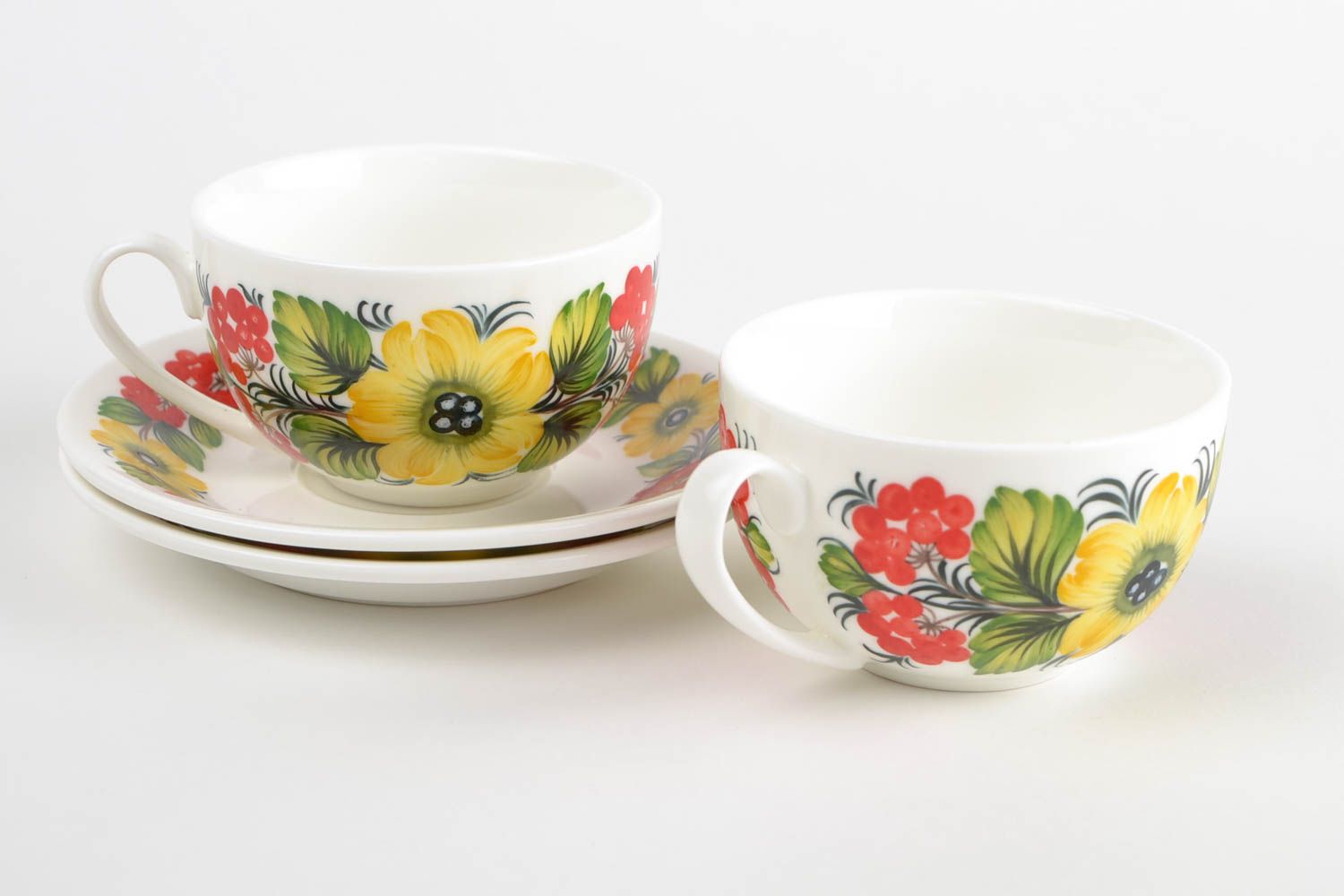 Set of 2 two classic coffee porcelain cups with the saucers in Russian floral design photo 4