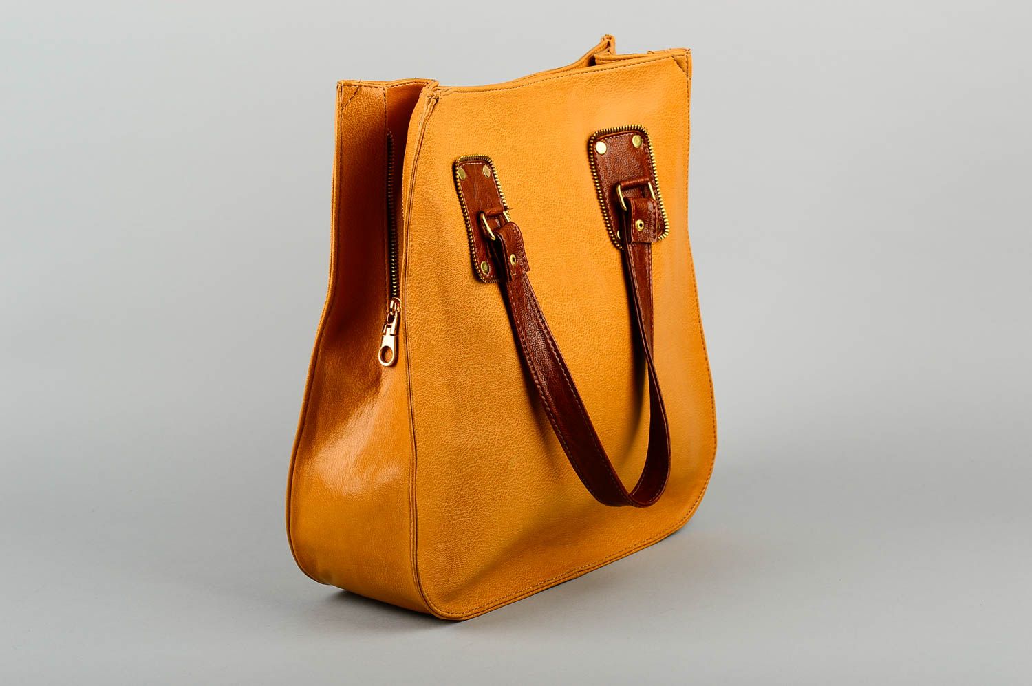 Сумка ручной работы сумка на плечо из кожзама женская сумка желтая стильная фото 1