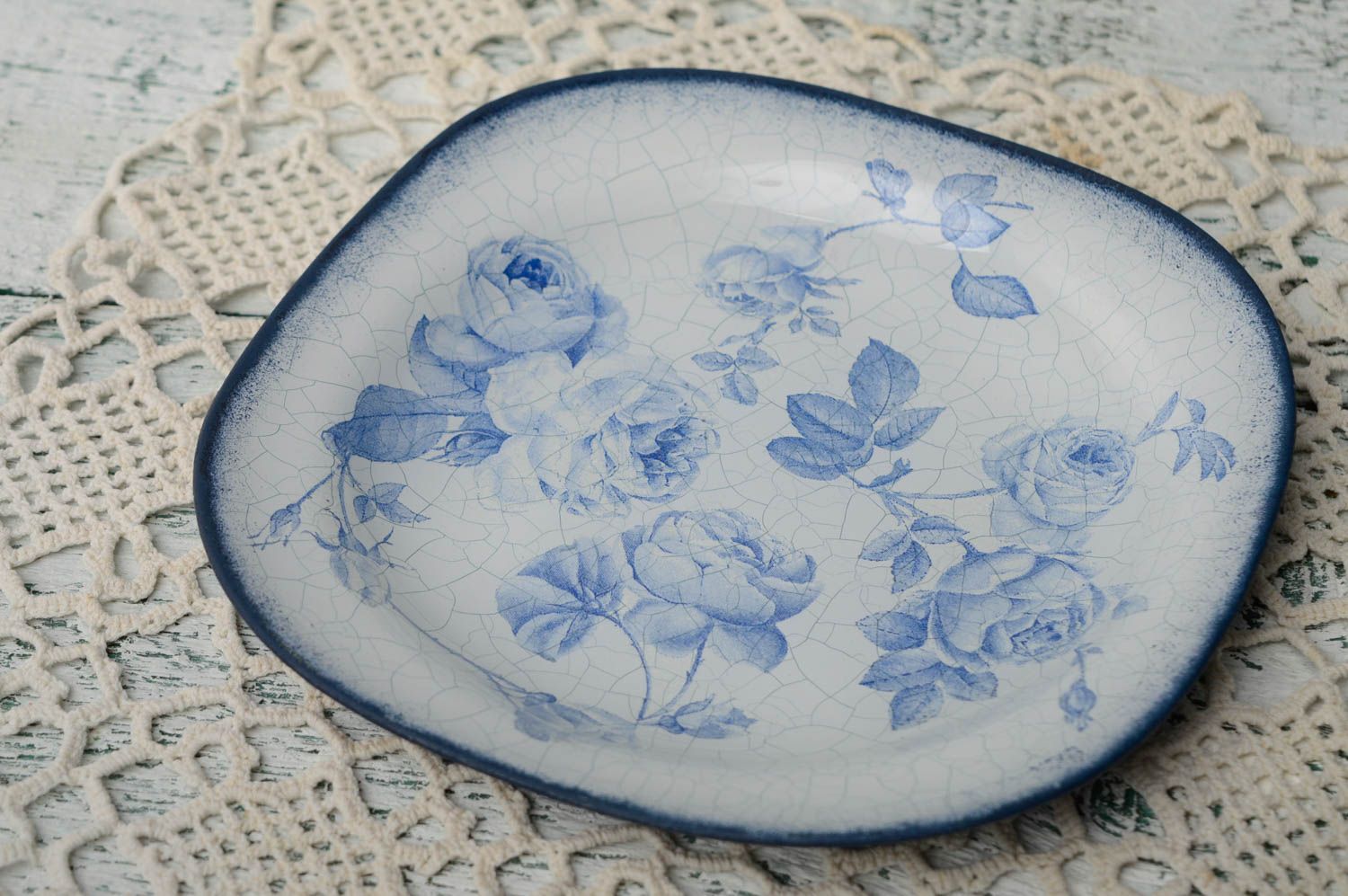Decorative wall plate in Provence style photo 2