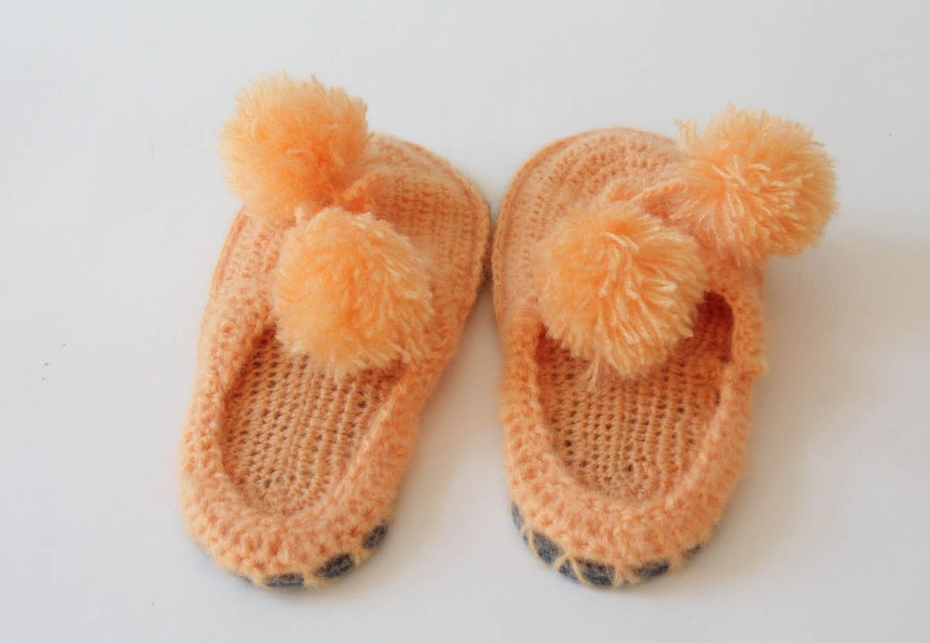 Wool slippers photo 2