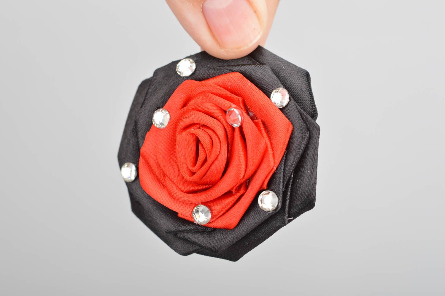 Children's scrunchy with red and black flower with rhinestones hand made photo 3