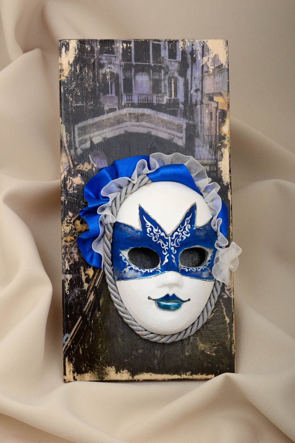 Карнавальная маска панно на стену ручной работы гипсовое панно  фото 1