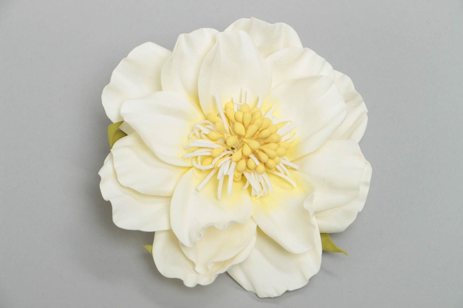 Handmade festive decorative hair clip brooch with foamiran flower of white color photo 2