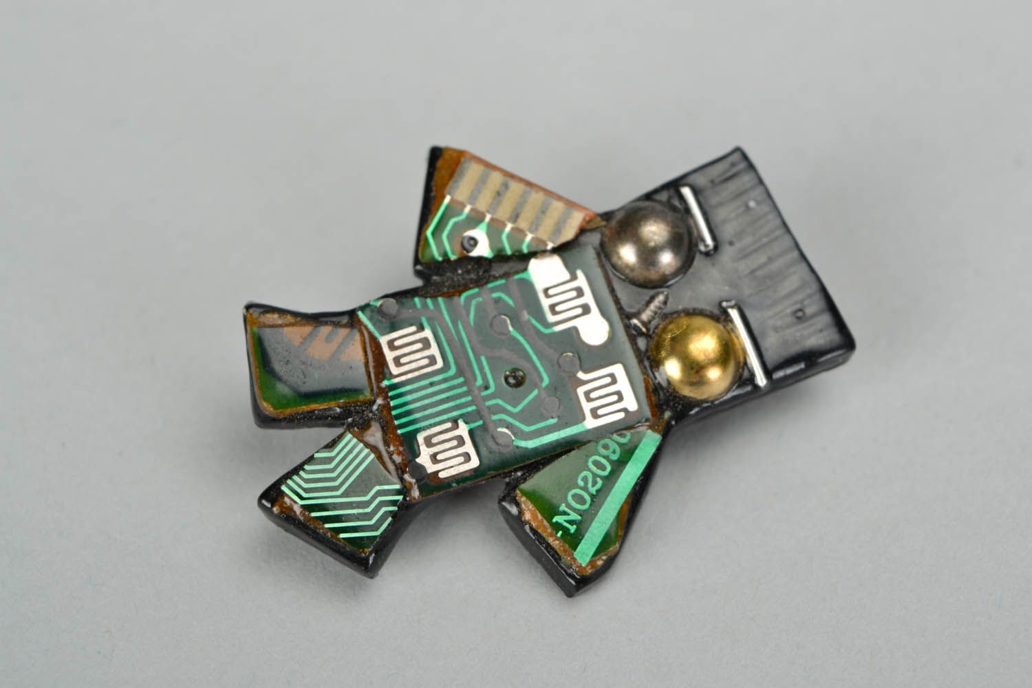 Designer's brooch Robot photo 2