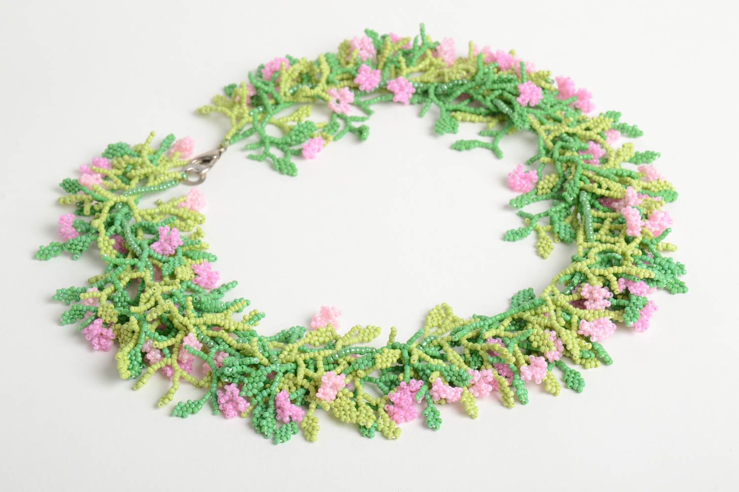 Collier en perles de rocaille Bijou fait main vert avec fleurs Cadeau femme photo 2