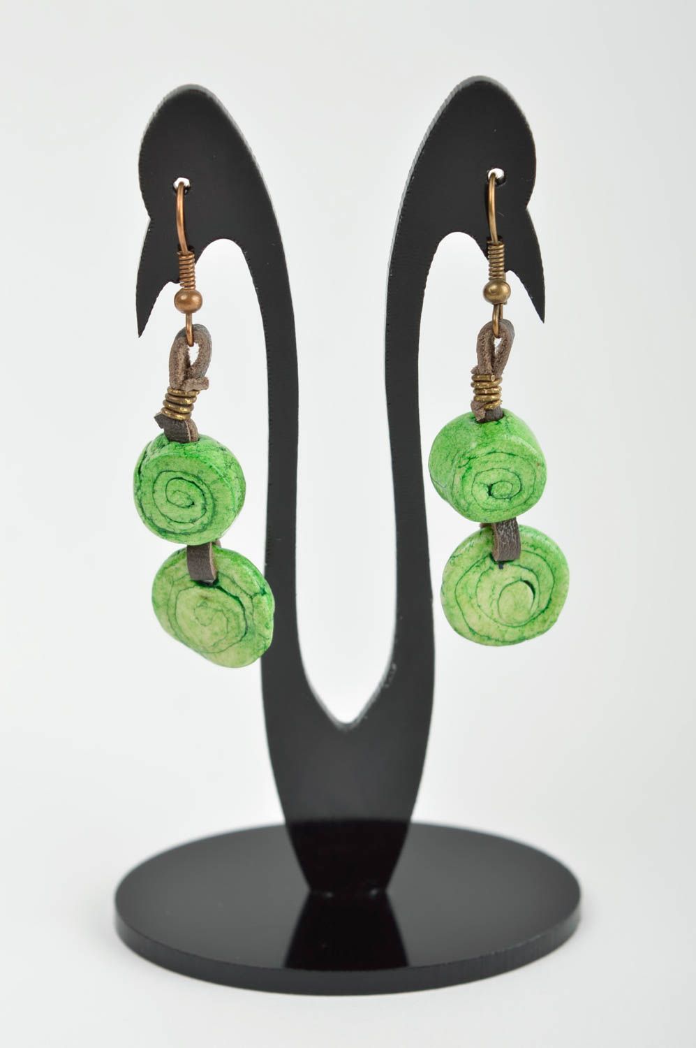Boucles d'oreilles pendantes Bijou fait main original Accessoire femme vert photo 2