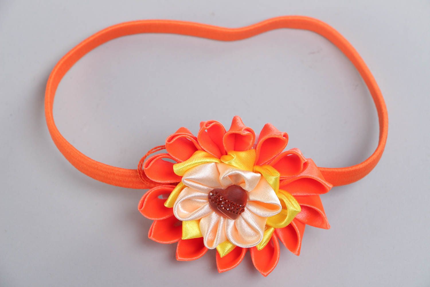 Bright women's handmade kanzashi flower hair strap for children photo 2