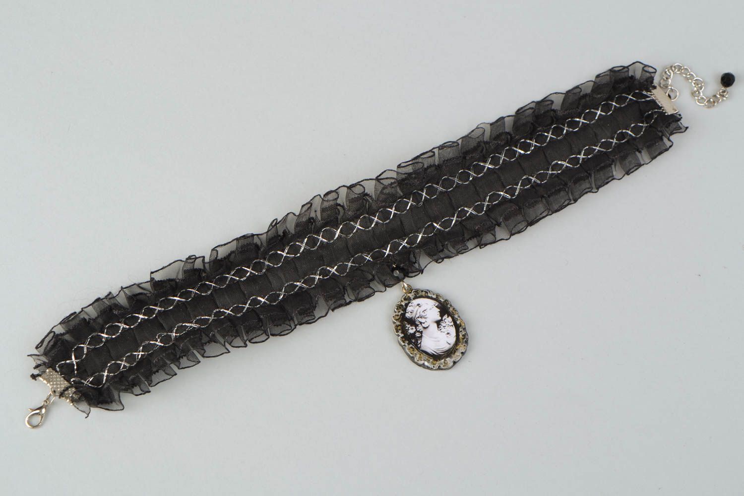 Black textile necklace with cameo photo 4