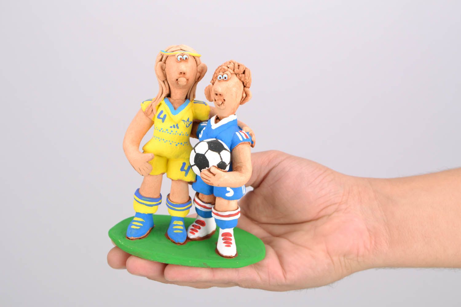 Ceramic figurine Two soccer players photo 2