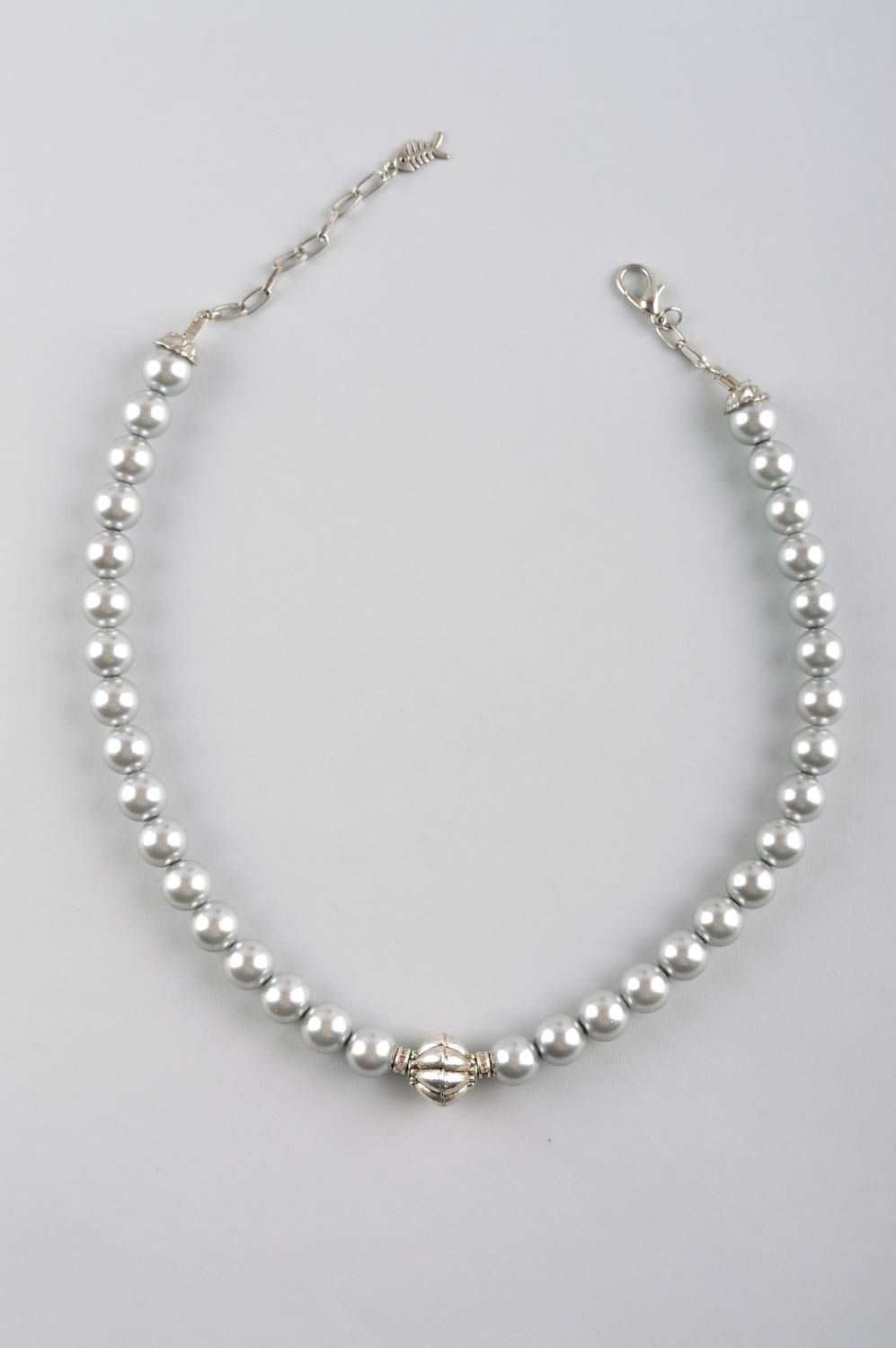 Collar artesanal con perlas grises accesorio para mujer bisutería fina foto 5